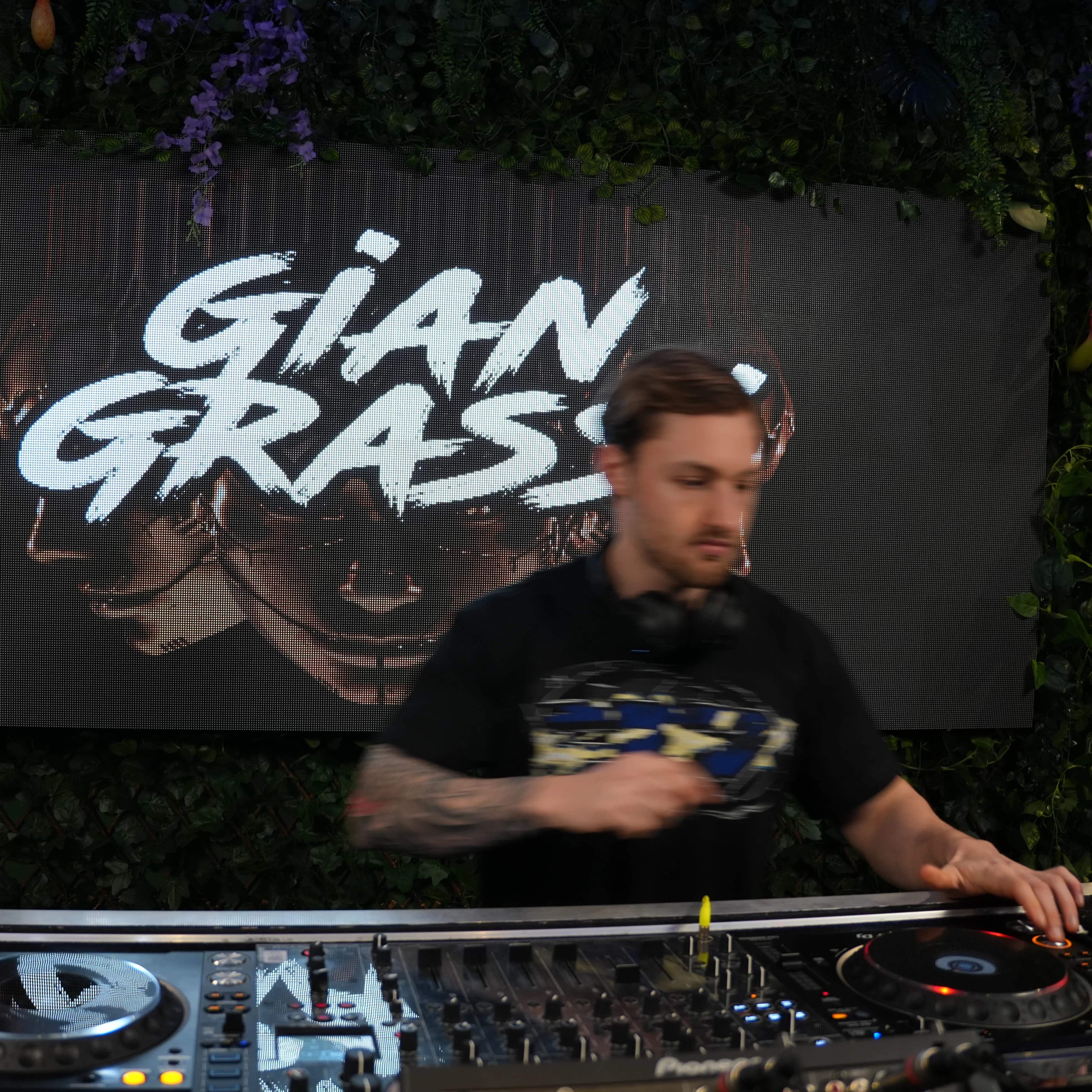 Gian Grassi at the decks